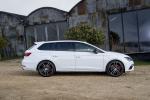 Seat Leon ST Cupra 300 2017 года (UK)